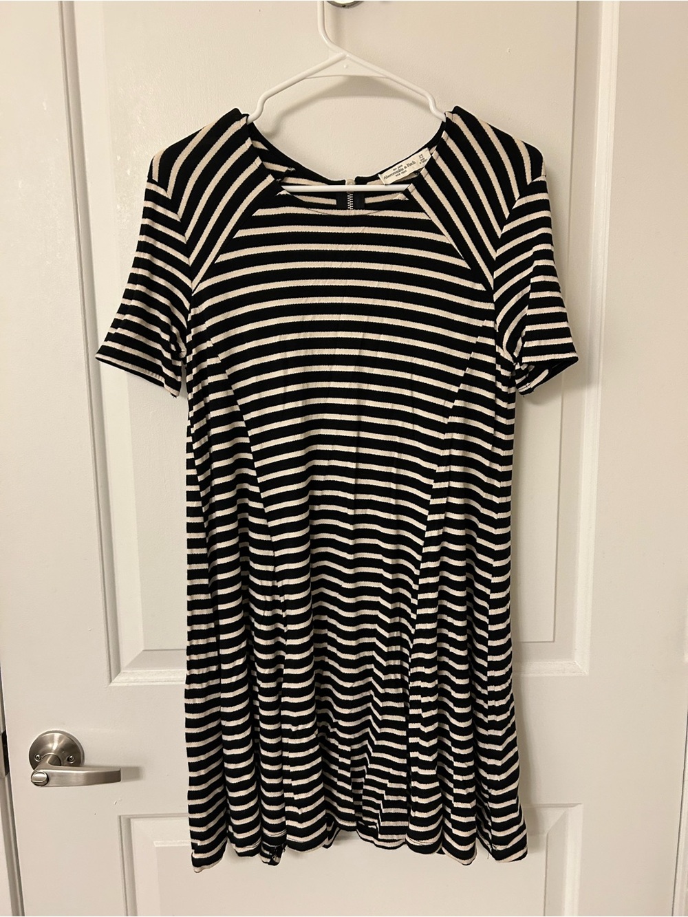 Abercrombie & Fitch Black and Cream Striped Short Sleeve Dress